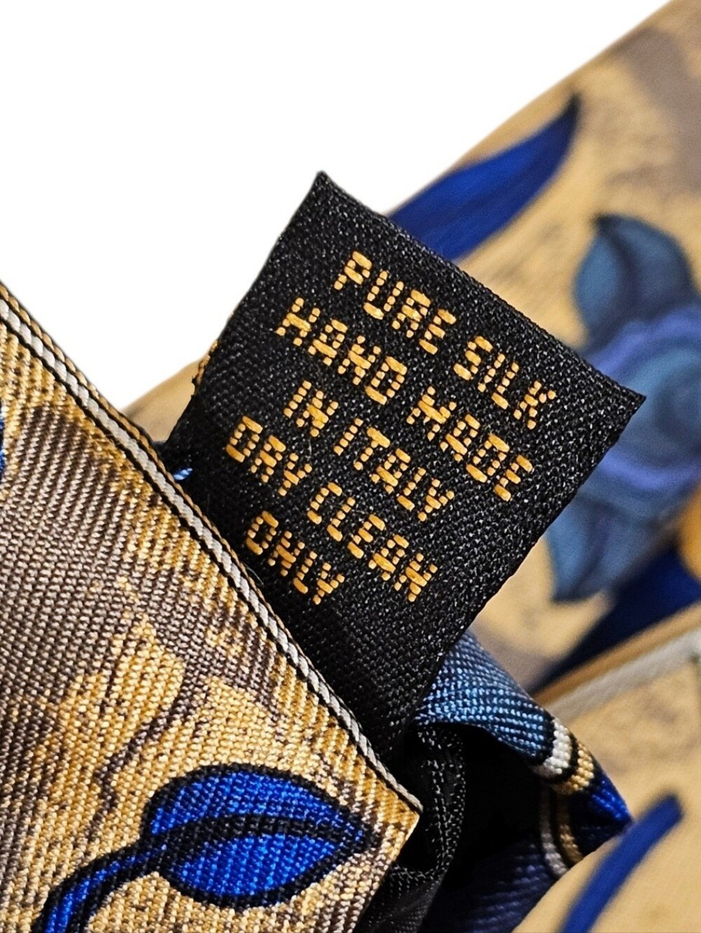 FENDI TIE - Picture 10 of 14